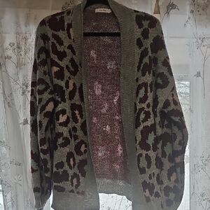 Amaryllis Gray and Maroon Animal Patterned Cardigan